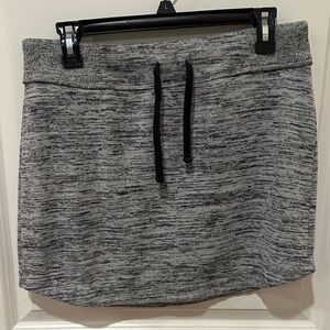 Athleta Soft Knit Skirt in Heathered Gray Size M